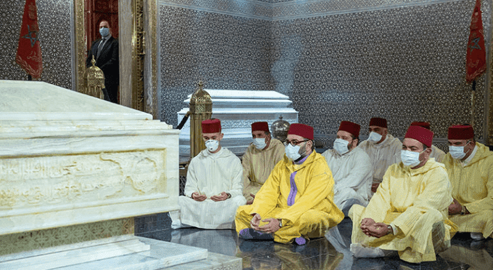 أمير المؤمنين يترأس حفلا دينيا إحياء للذكرى الرابعة والعشرين لوفاة جلالة المغفور له الملك الحسن الثاني